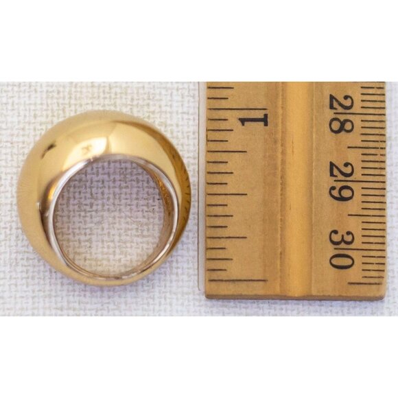 Size 6, Gold Tone Statement Cove Shaped Ring - A23 - Picture 3 of 3